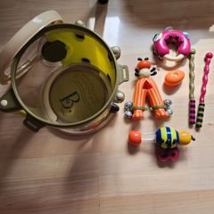 B. toys Parum Pum Pum