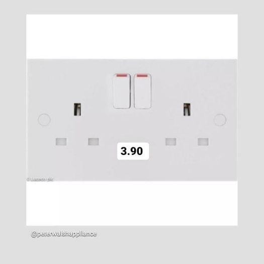 Wellco 3 Gang Two Way Light Switch s  Plus Assorted Sockets Switches All Individual y Priced