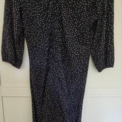 Spot pattern midi dress with tie detail