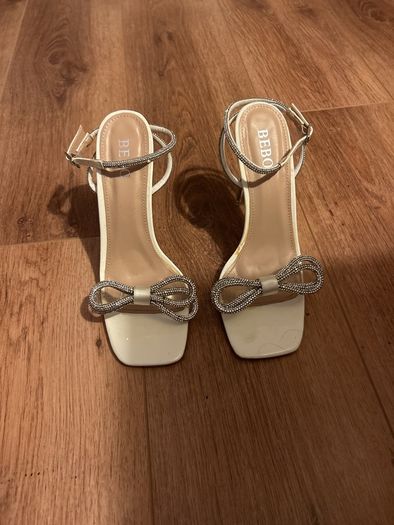 ASOS diamond bow heels size 5