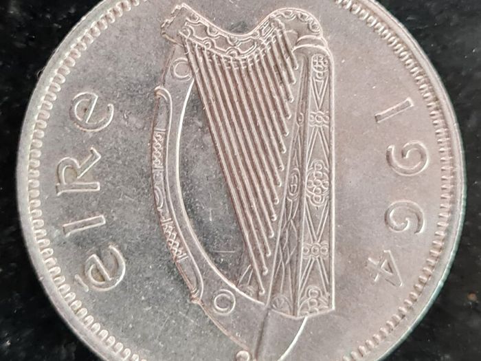 Ireland Excellent 1964 shilling Unc coin