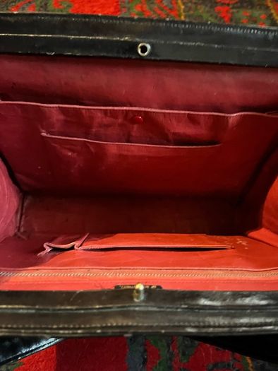 Elegant Finnigans of Bond Street Leather Handbag