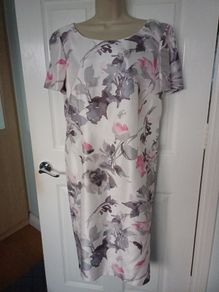 Gorgeous Jacques Vert Floral Dress in Size 14