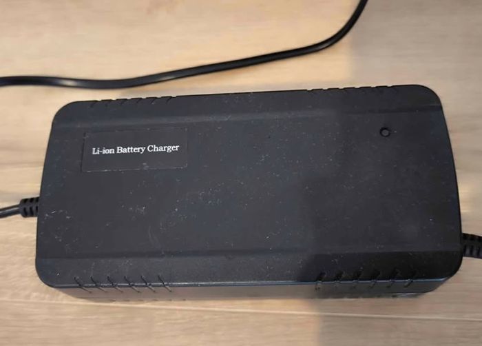 Electric Bike Battery plus Fast Charger