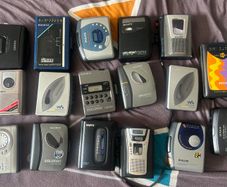 Vintage Cassette players faulty joblot of 17