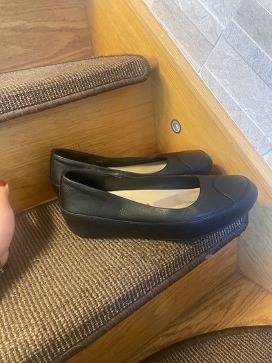 FItlop black leather flat shoes