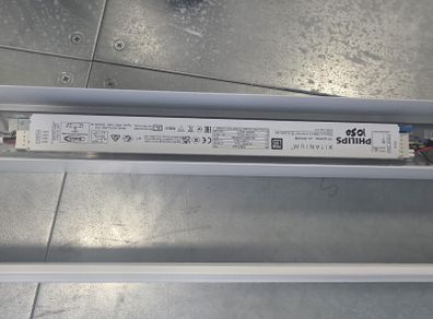 PHILIPS 4ft LED Ceiling Lights 12 units