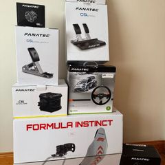 Sim racing cockpit