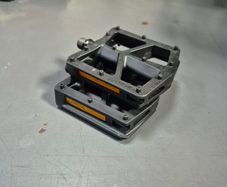 Union bike pedals
