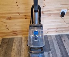 carpet cleaner