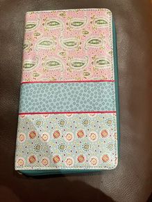 Carolyn Donnelly purse or wallet