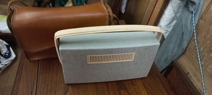 Vintage Philips Radio untested