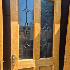 3 oak doors/locks/hinges/keys.