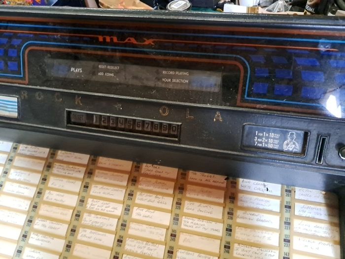 Vintage Rock Ola Juke Box