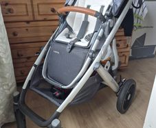 Pushchair / Pram Uppa baby vista v2
