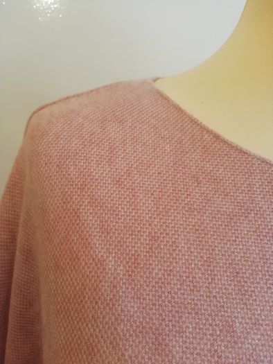 Carla Giannini Women's Angora Mix Top With Heart & Stars New With Tag Salmon Pink
