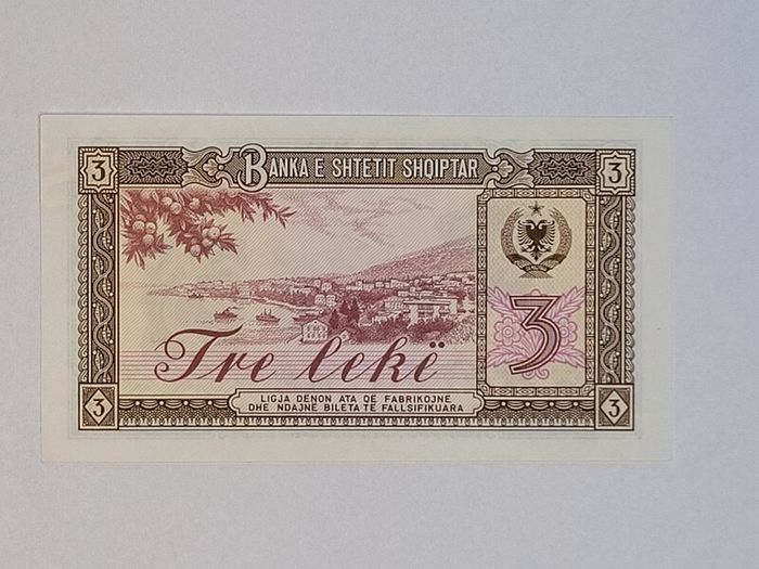 Albania 3, 5 Leke notes UNC