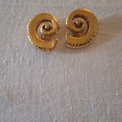 Vintage 1980s  Clip On Gold Plated Earings