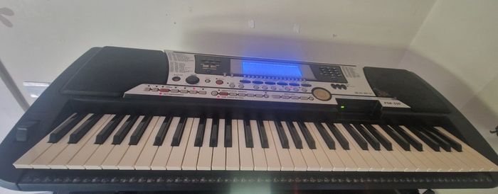 Yamaha PSR 8000 and Yamaha PSR 550 Workstations as Repair Projects or Spares Will Sell Separately