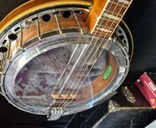 Left handed Fender Artist Tenor banjo