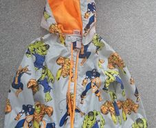 NEW.boy's rain jacket. Age6/7