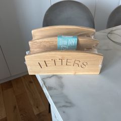 letters holder