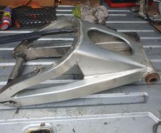 R1 4xv swingarm