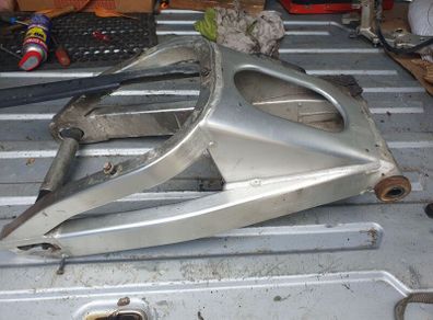 R1 4xv swingarm