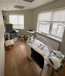 Beauty Room/ Station/ Office to rent