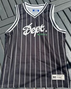 Black & White stripe sleeveless sports top - Size Approx Age 10-12 yrs)