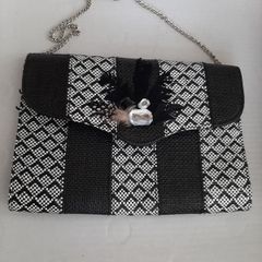 New crossover bag