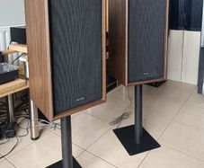 waltham stm 40 stereo audio bookshelf speakers Hifi like new  made in Ireland