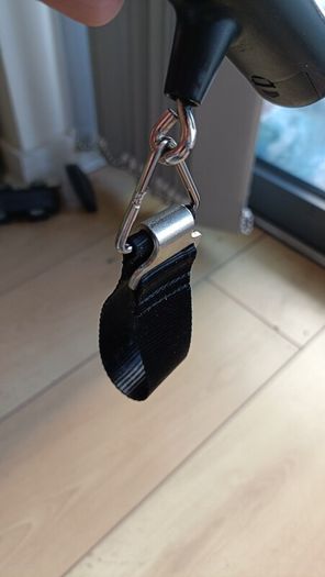 Luggage weighing scale portable for travel