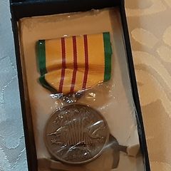 Vintage Vietnamese service medal boxed x 2, militaria