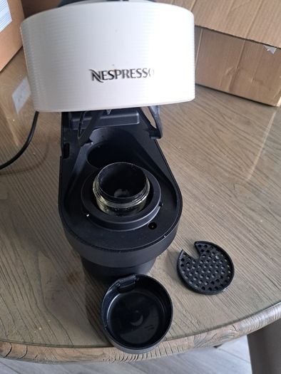 Nespresso coffee machine maker