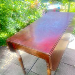 Mahogany DiningTable