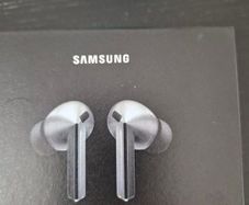 Samsung Galaxy Buds3 Pro - Silver - Like New