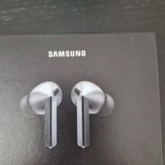 Samsung Galaxy Buds3 Pro - Silver - Like New