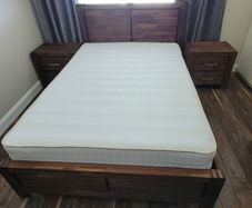 Double bed & 2 lockers