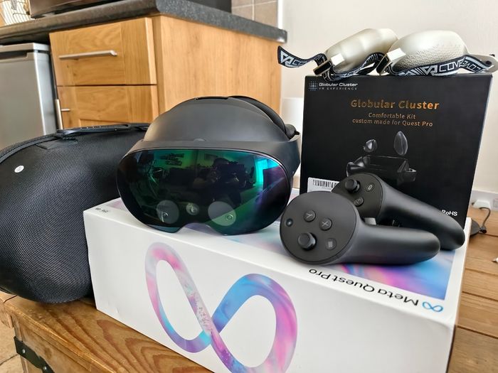 Quest Pro 256Gb in good condition with comfort mods