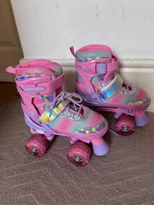 Glitter Glow quad roller skates