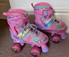 Glitter Glow quad roller skates