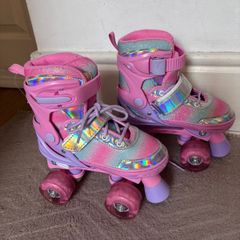 Glitter Glow quad roller skates