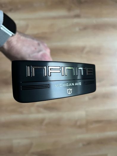 Wilson Infinite Michigan Ave Putter