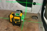 DeWalt DW089LG 12V XR 3x360 Green Line Laser Kit