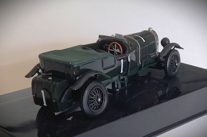 Diecast Model Le Mans Winning Bentley Le Mans 1929 1st - IXO 1:43