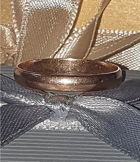 Vintage Soviet 14K Yellow Gold Wedding Band