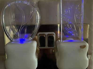 2 Plug In Night Lights