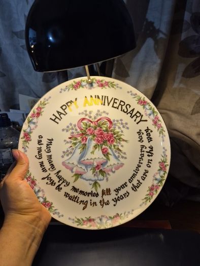 Anniversary Plate Decor