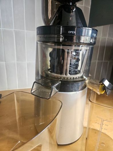 Nebula Pro 400 Cold Slow Juiicer